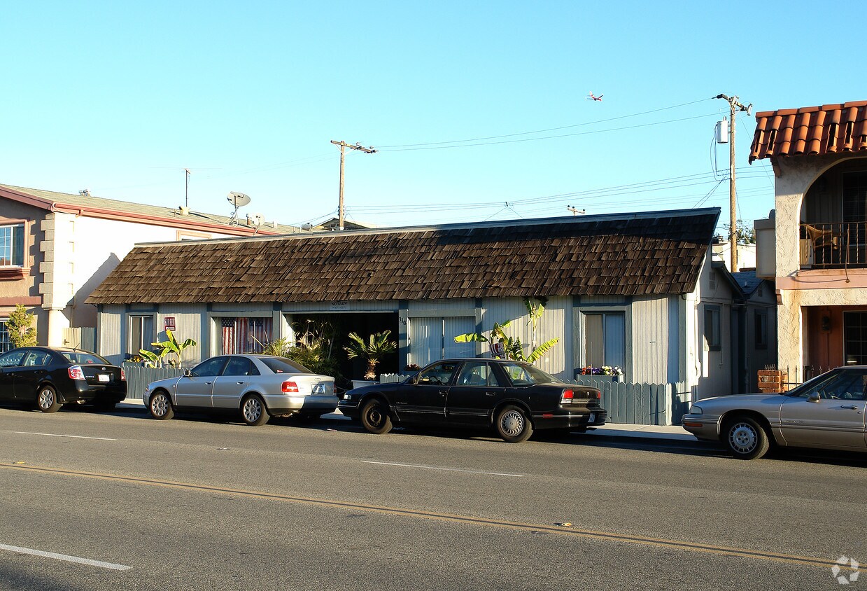 Foto principal - 310 E Balboa Blvd