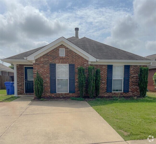 The Oaks of Buena Vista Apartments under 3,000 Prattville, AL 2