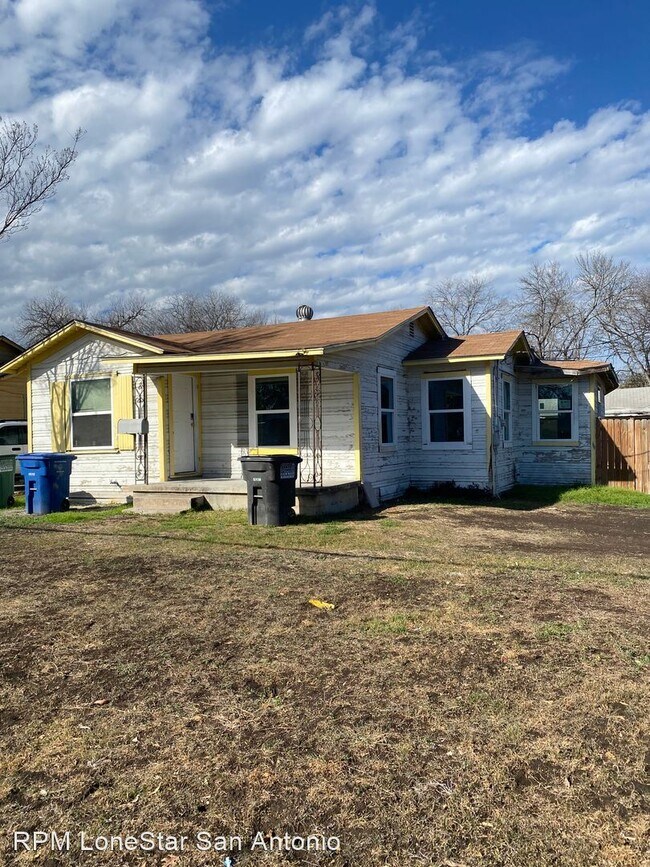 Foto del edificio - 3 br, 2 bath House - 2703 Menchaca St, Unit A