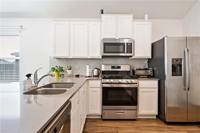 Foto del edificio - 21317 Wilmiller Ln
