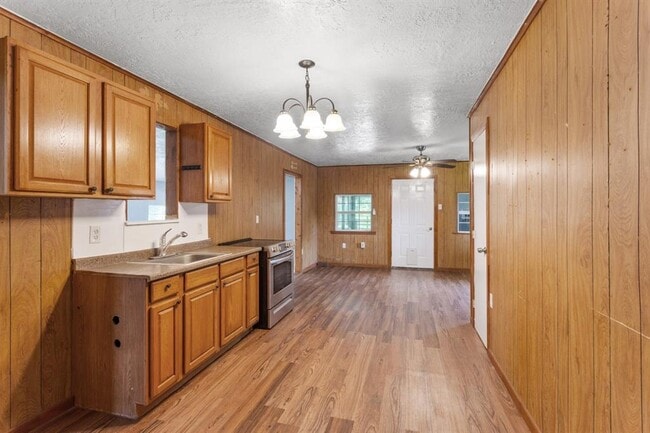 Foto del edificio - 5701 County Rd 288