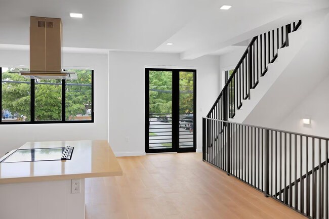 Foto del edificio - 1376 SW 4th St