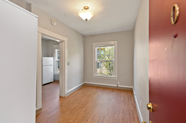 Foto del interior - Abbey Park Apartments in Vibrant Eastlake