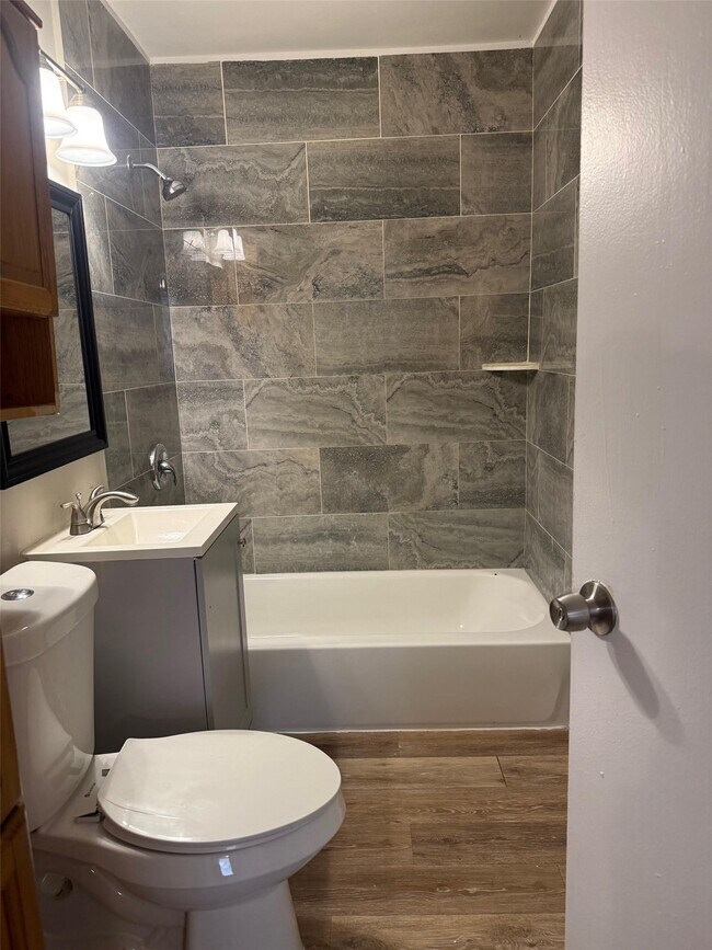 Foto del edificio - 5933 Southgood St