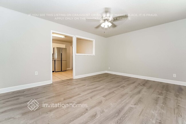 Building Photo - 5561 Xanadu St
