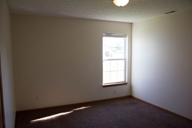 Building Photo - 3955 Druze Ave