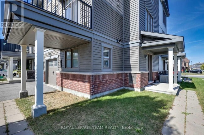 Building Photo - 254 Halyard Way