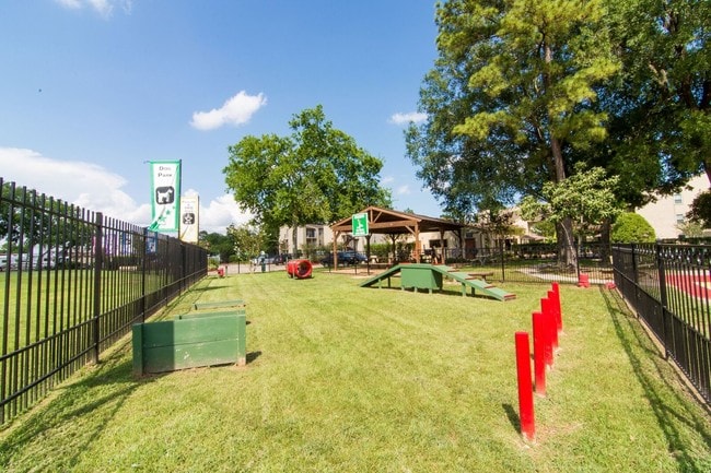 Parque para perros - Deerbrook Forest
