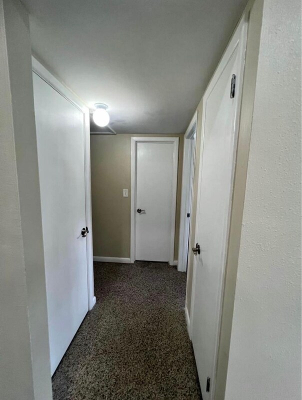 Foto del edificio - 3213 E Fern St