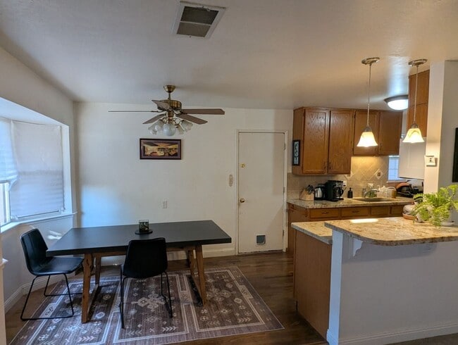 Foto del edificio - 257 Ironwood St