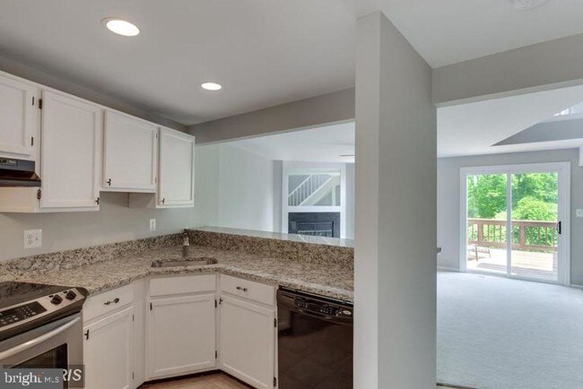 Foto del edificio - 5907 Dungeness Ln