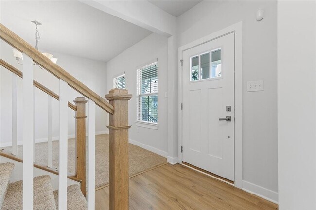 Building Photo - 118 Hamilton Dr