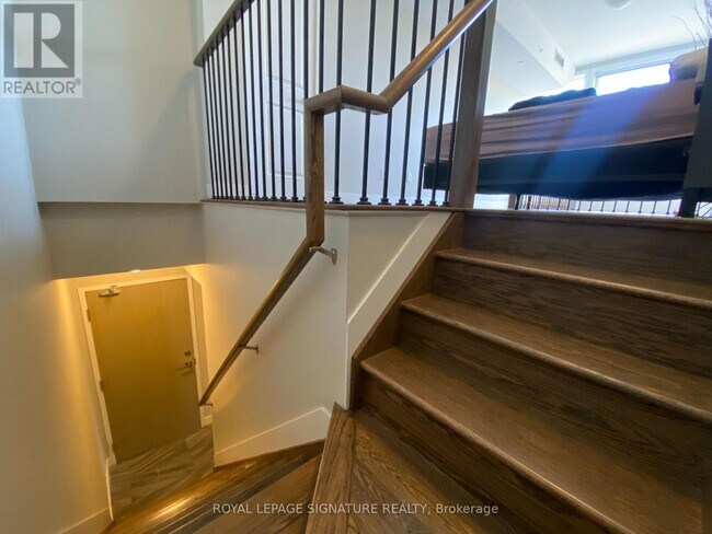 Photo du bâtiment - 335 College St