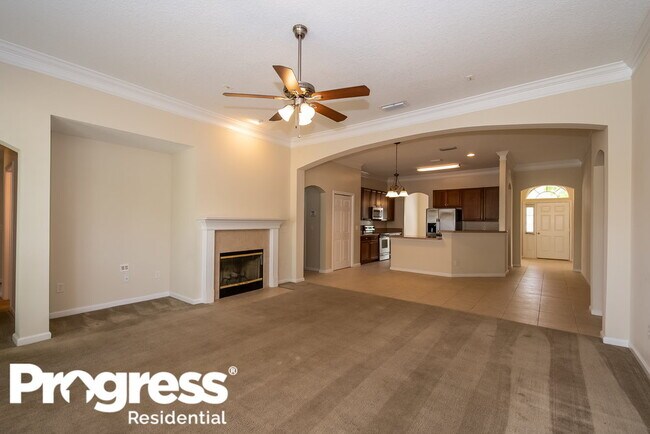 Building Photo - 2817 Alaskan Way