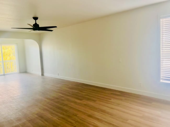 Building Photo - 5115 N 12th St