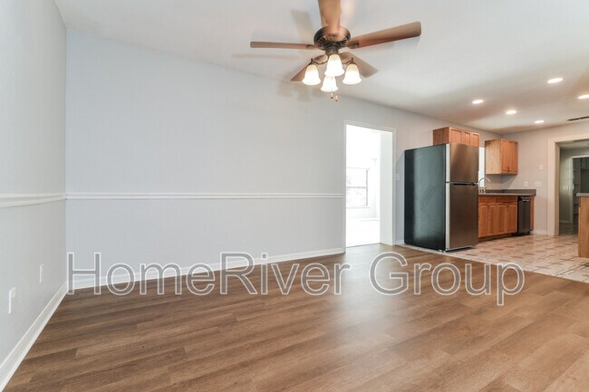 Foto del edificio - 5412 Ashmeade Rd