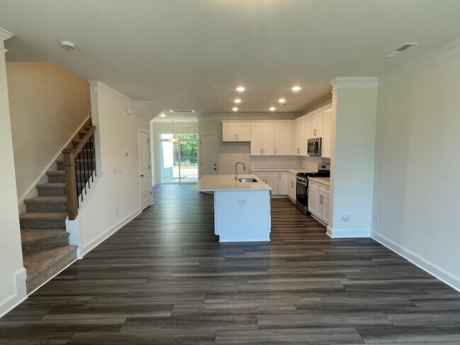 Foto del edificio - 5573 Stafford Rd