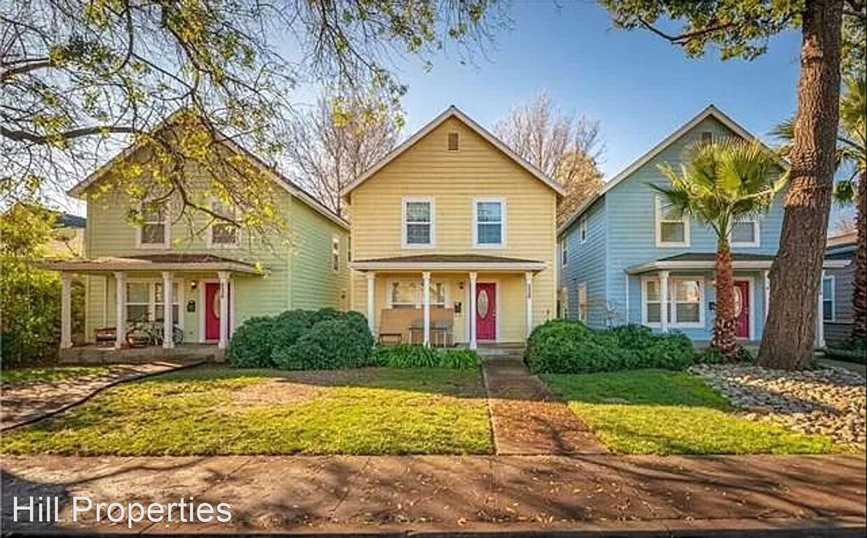 Primary Photo - 3 br, 2 bath House - 228 Oak Street