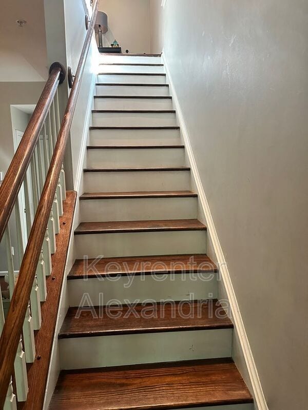 Foto del edificio - 2561 Eastbourne Dr