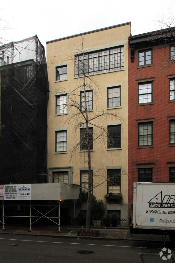 Primary Photo - 20 W 9th St
