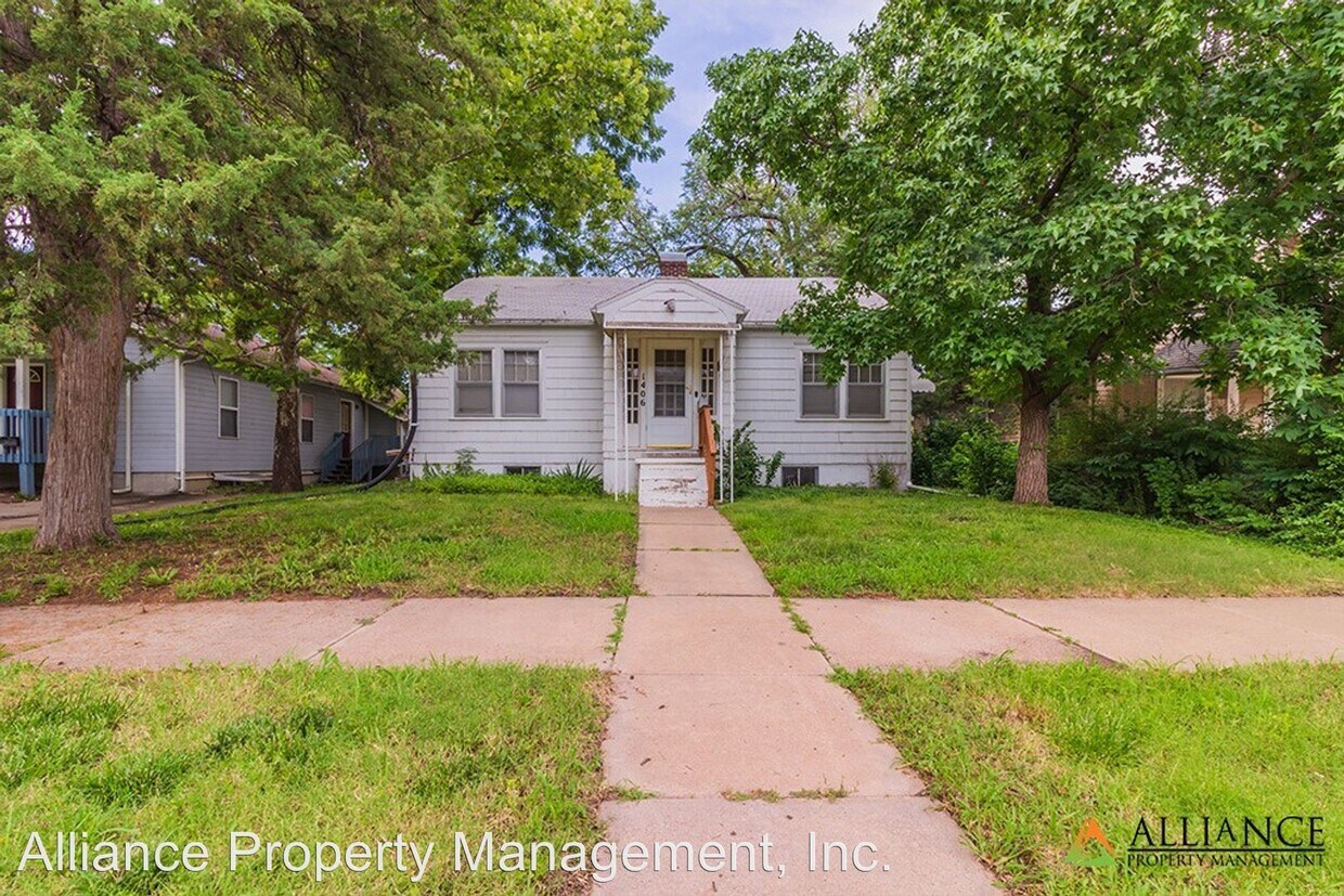 Primary Photo - 4 br, 2 bath House - 1406 Houston St.