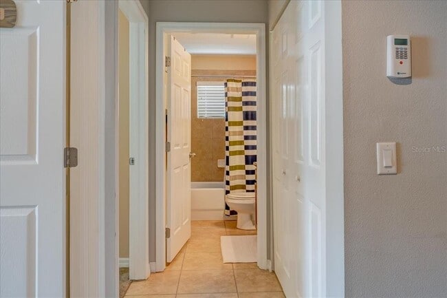 Building Photo - 3625 Bay Heights Way