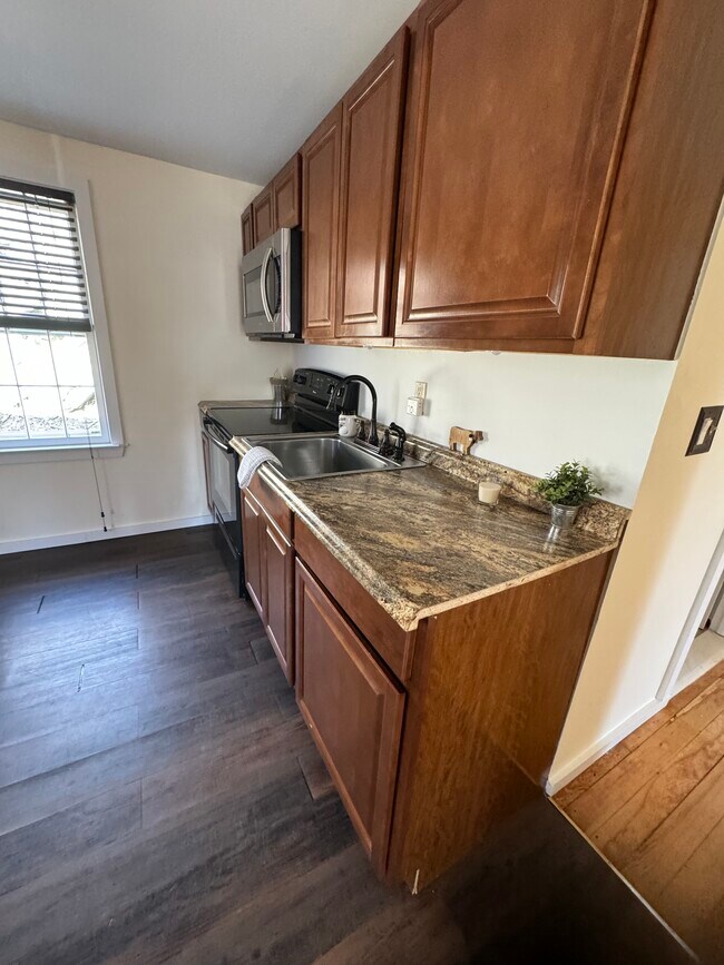 969 Purchase Brook Rd Unit 969 1st floor, Southbury, CT 06488