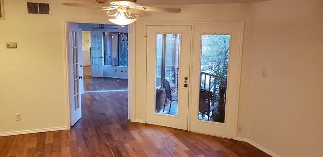 Building Photo - 2311 Balsam Dr