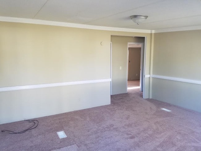 Building Photo - 65 Bird Song Ln