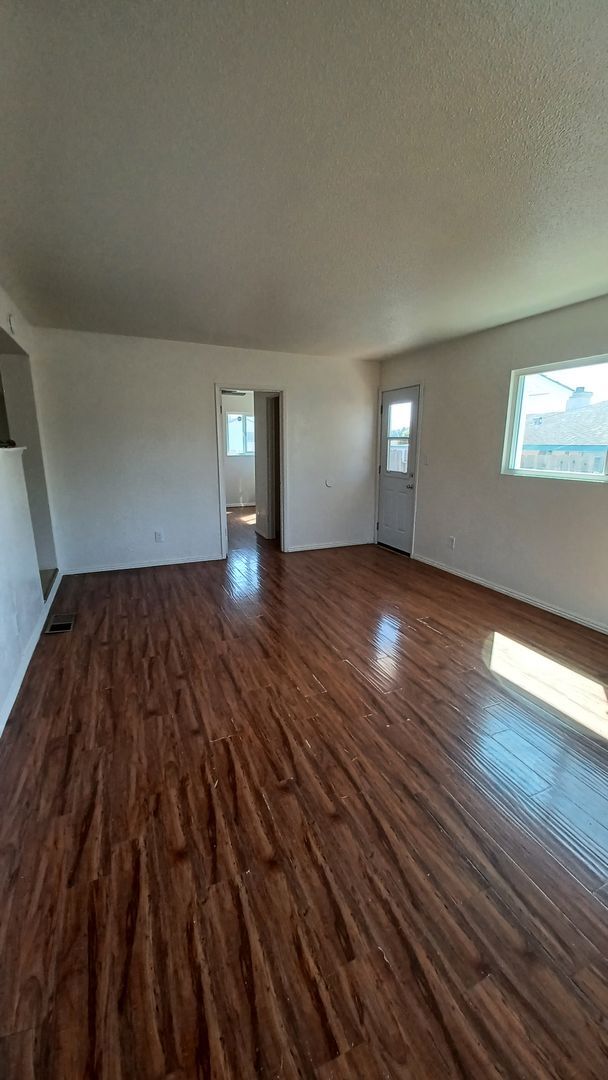 Building Photo - 3 bedroom 2 bath, single level home in Nipomo