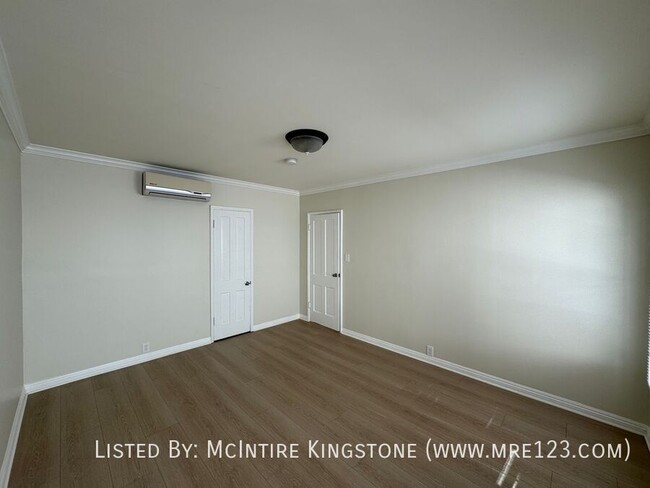 Building Photo - Ask for Move-in Specials | Beautiful 1BD/1...