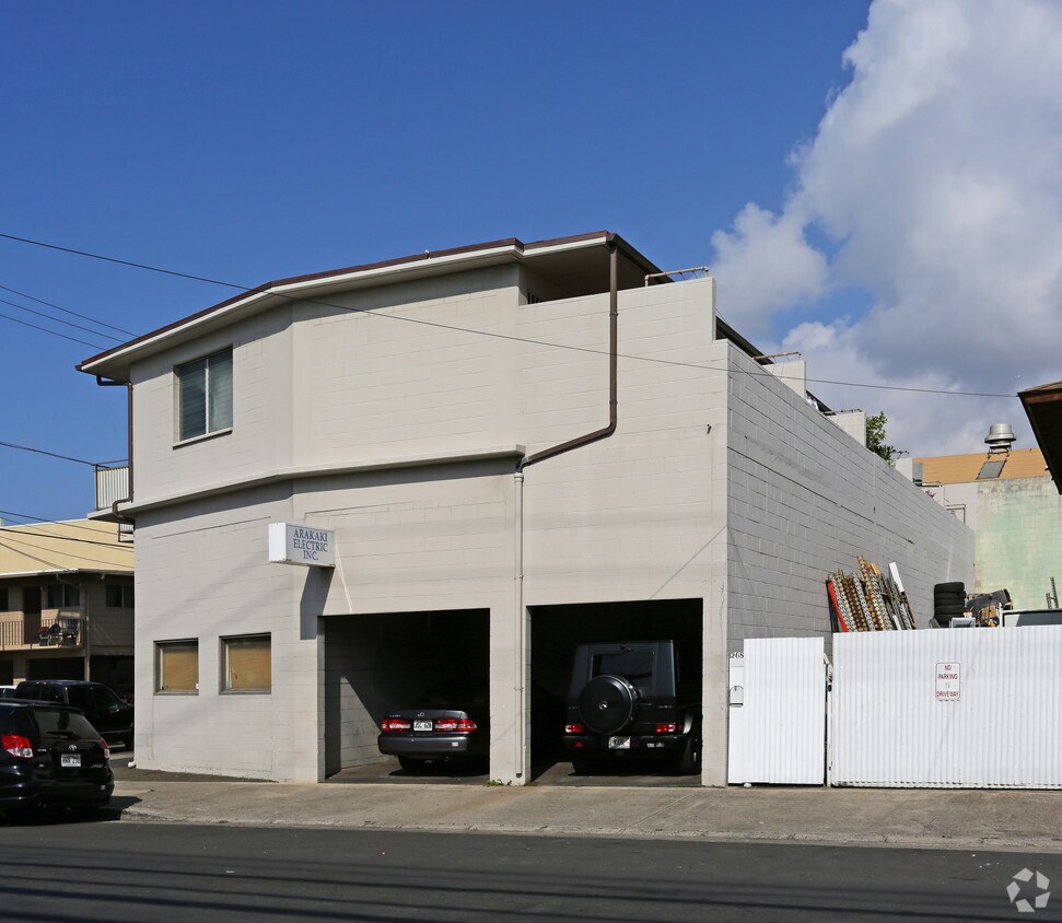 Building Photo - 264 Mokauea St