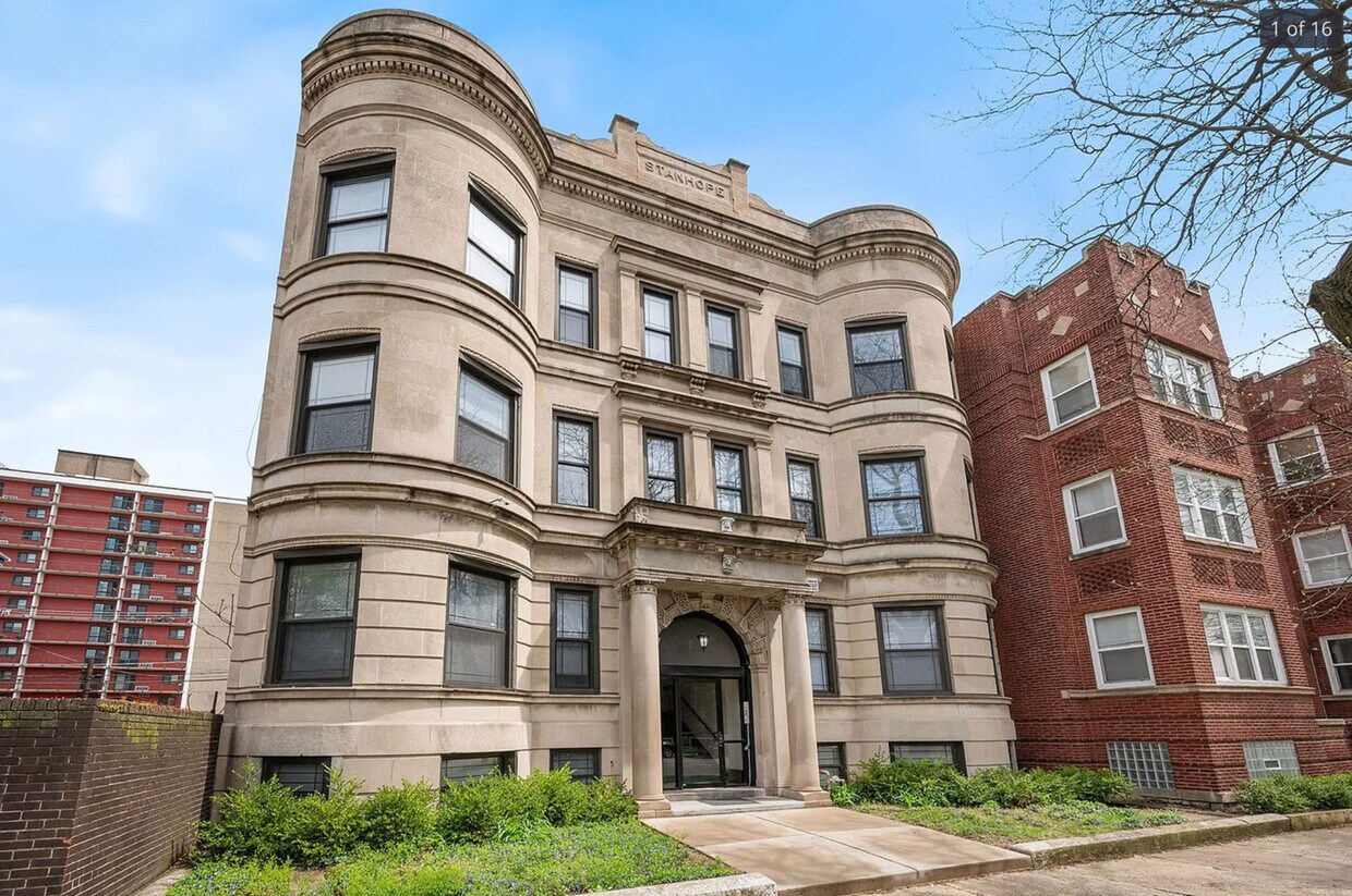 Foto principal - 4127 S Michigan Ave