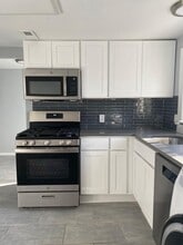 Building Photo - 378 Orchard St