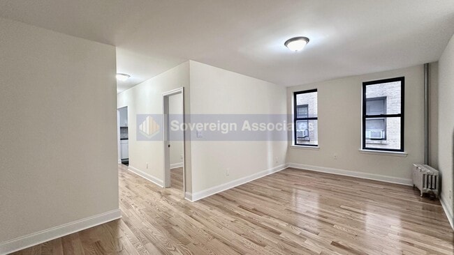 Building Photo - 1803 Riverside Dr
