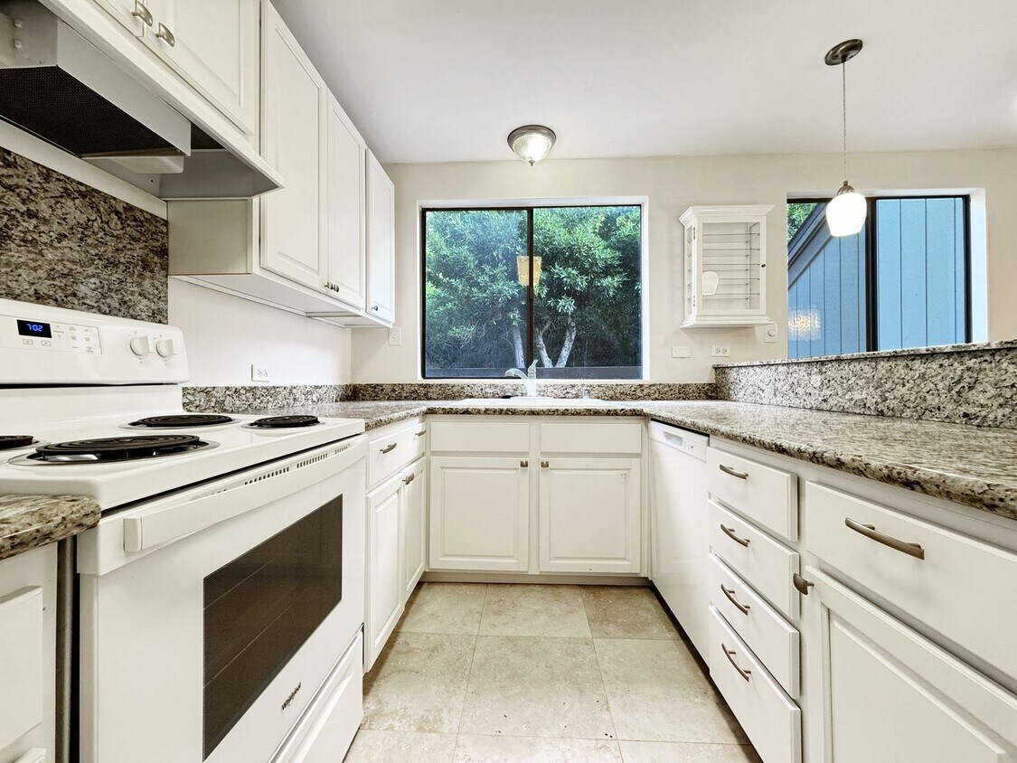 Foto principal - Pet Friendly Hawaii Kai Townhouse with A/C