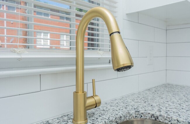 Foto del edificio - Greenbriar Townhomes