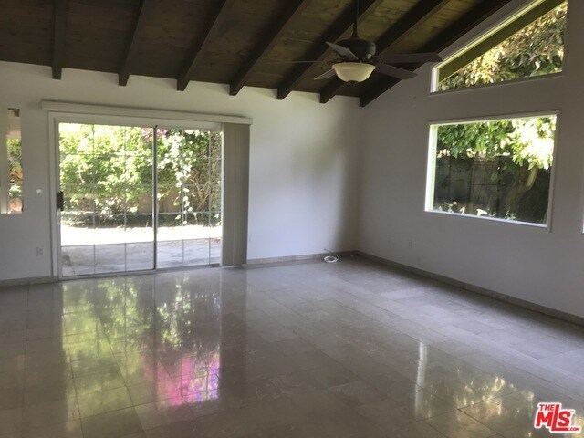 Foto principal - 9431 Breakwater Cir
