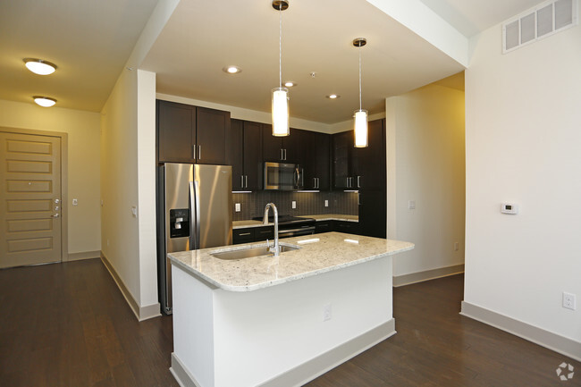 3HAB, 3BA - C1 - 1,711 ft² - COCINA - The Riley