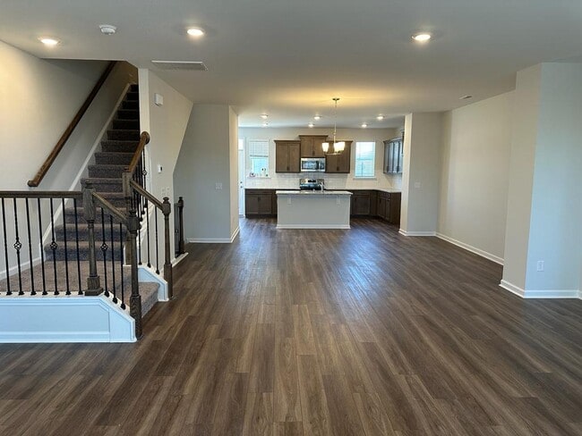 Building Photo - 989 Parkstone Towne Blvd