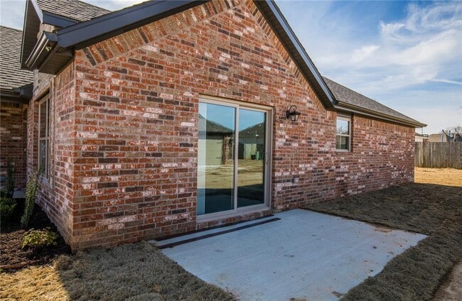 Building Photo - 907 Seba Rd