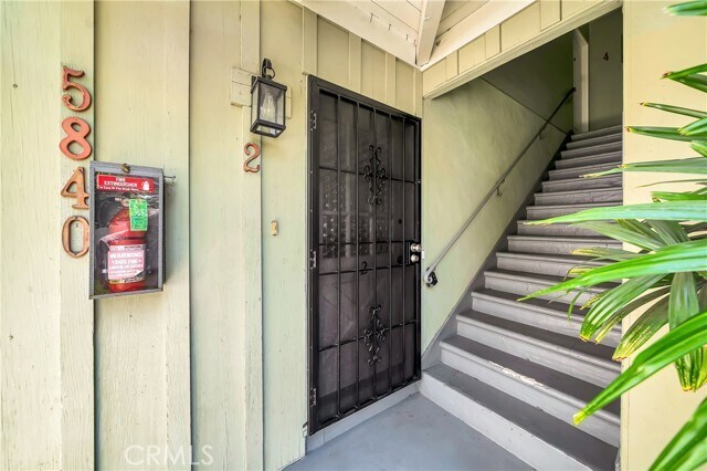 Foto del edificio - 5840 Coldwater Canyon Ave