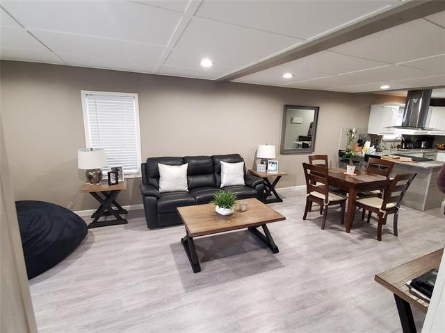 Foto del edificio - 802 N Ridge Dr