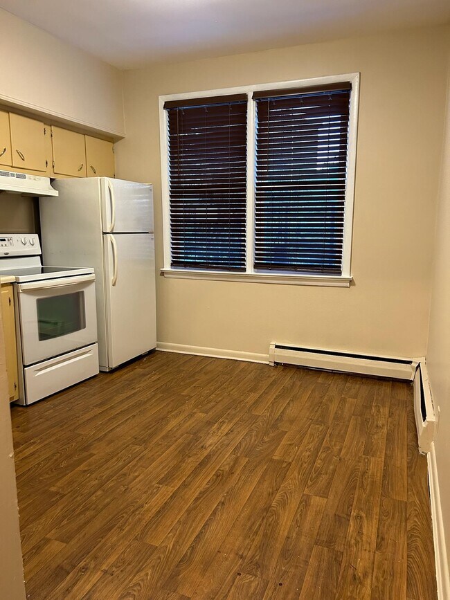 120 Danforth Ave Unit 2, Jersey City, NJ 07305 Condo for Rent in