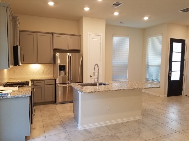 Building Photo - 218 Moon Dance Ct