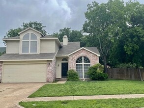 Building Photo - 5202 Sherburne Dr