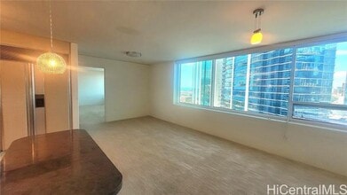 Building Photo - 88 Piikoi St