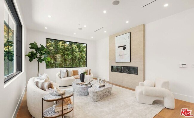 Foto del edificio - 2565 Patricia Ave