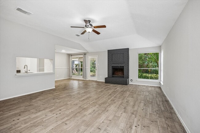 Building Photo - 16723 Colony Bend Dr