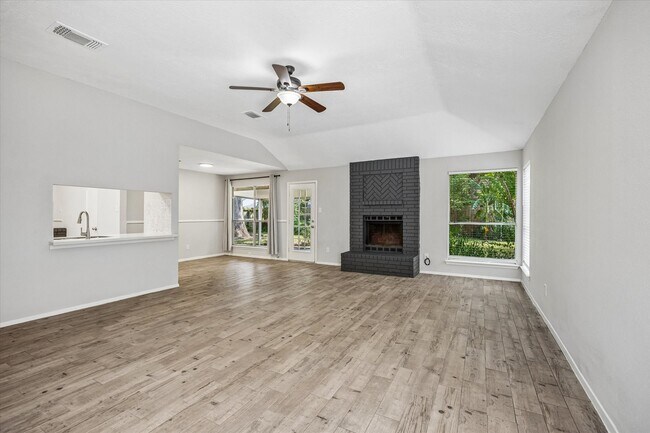 Foto del edificio - 16723 Colony Bend Dr